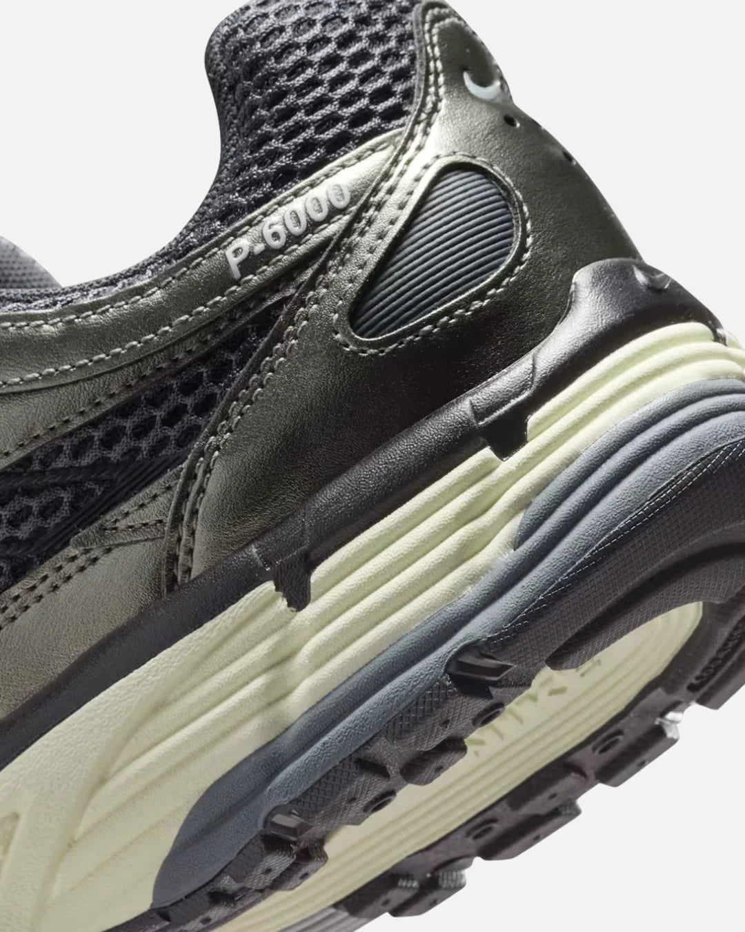 Nike P-6000 - Noir/Vert