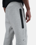 Pantalon Nike Tech Fleece - Gris