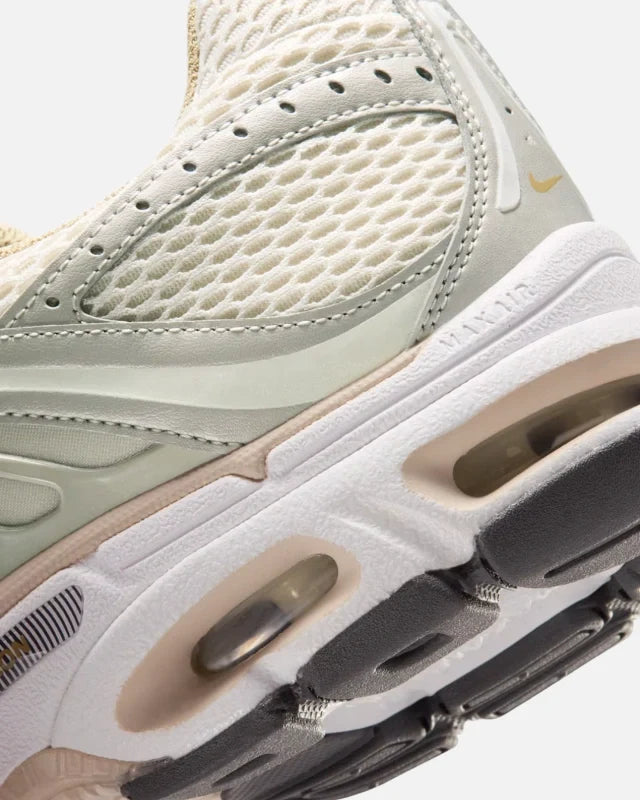 Nike Air Max Moto 2K - Beige